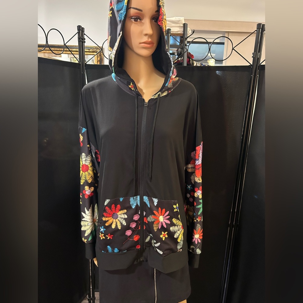 Lily by Firmiana floral hooded jacket. Sz 2XL